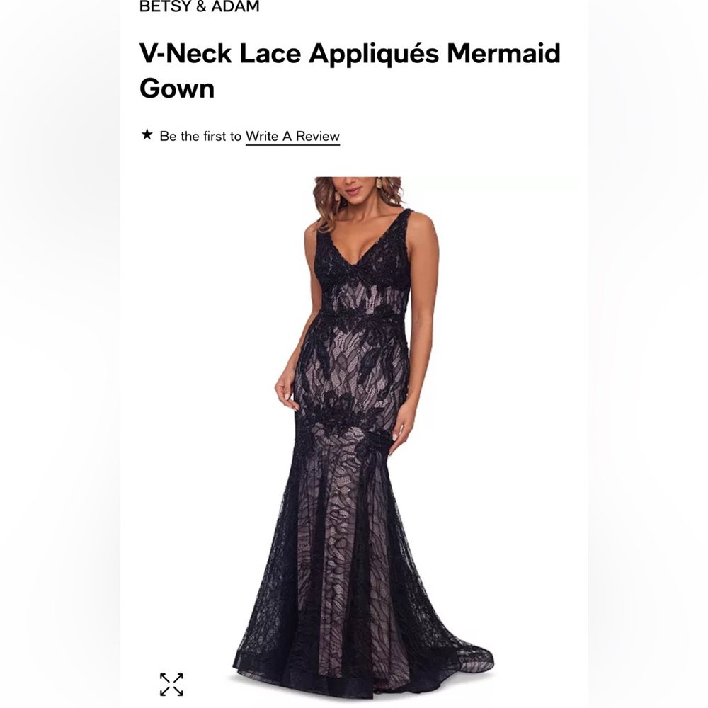 V neck appliqué lace mermaid gown NWT